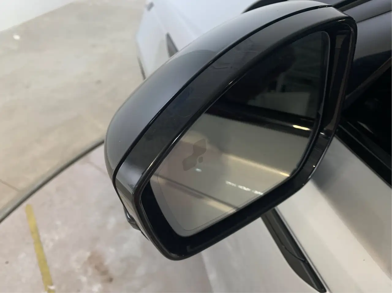 Land Rover Range Rover Velar - Image 22