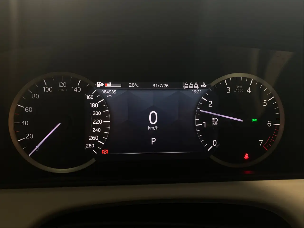 Land Rover Range Rover Velar - Image 17