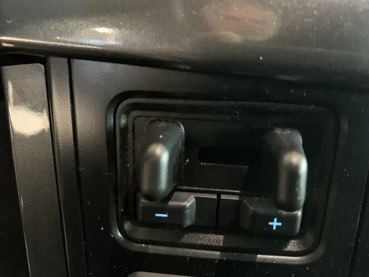 Ford F-150 - Image 26