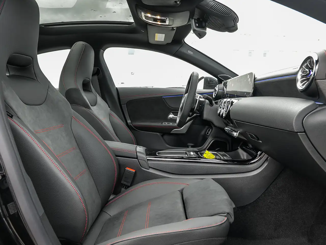 Mercedes-Benz CLA - Image 14