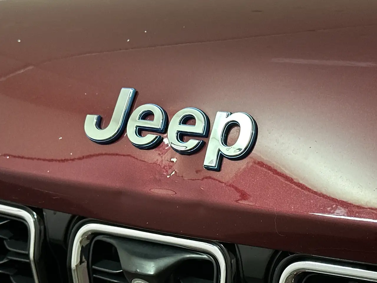 Jeep Grand Cherokee - Image 14