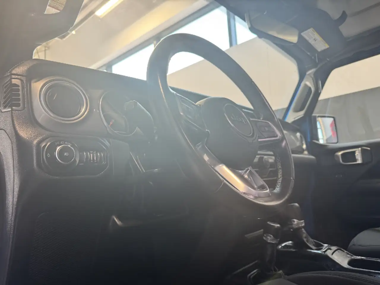 Jeep Wrangler - Image 9