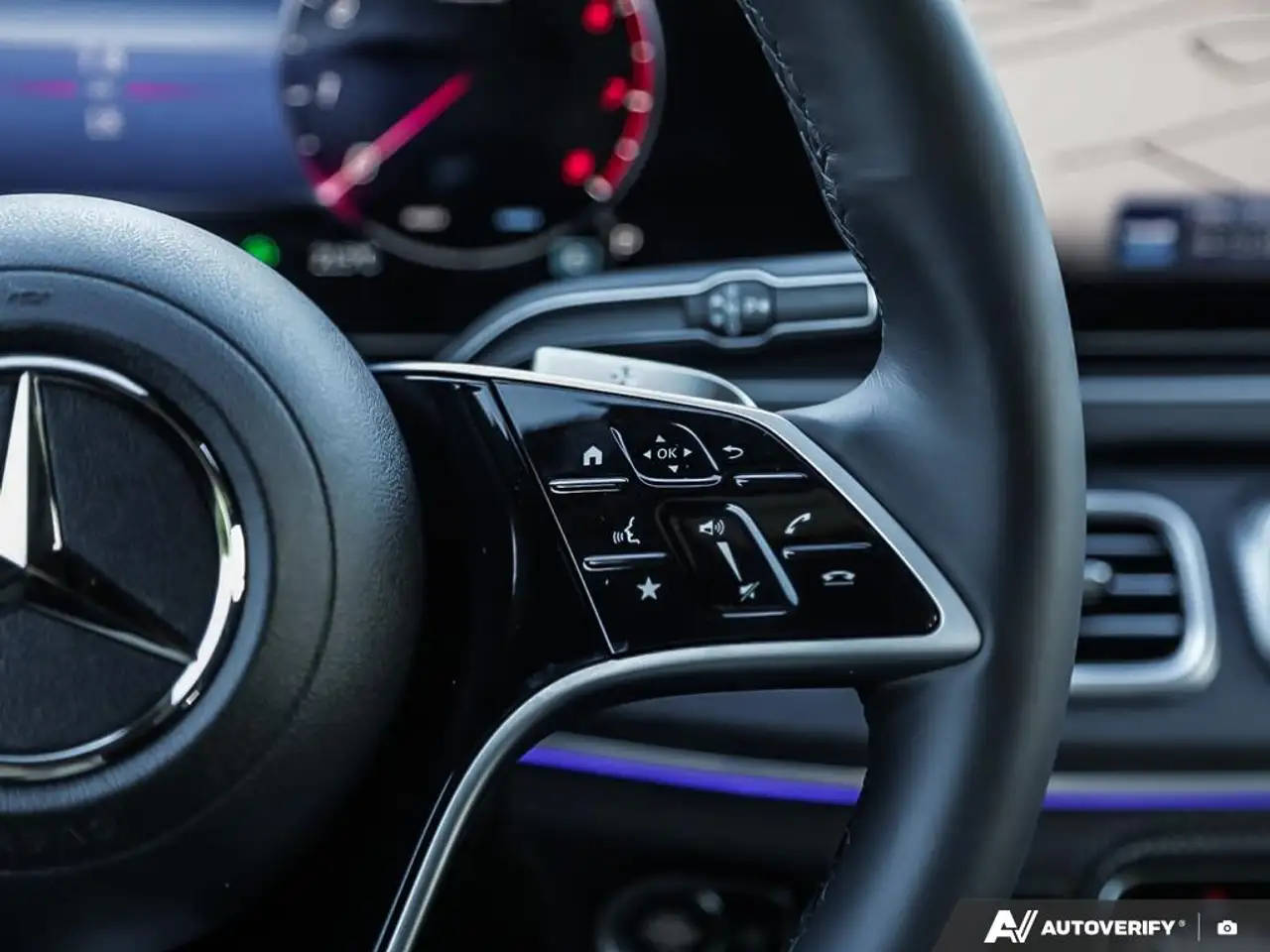 Mercedes-Benz GLE - Image 16