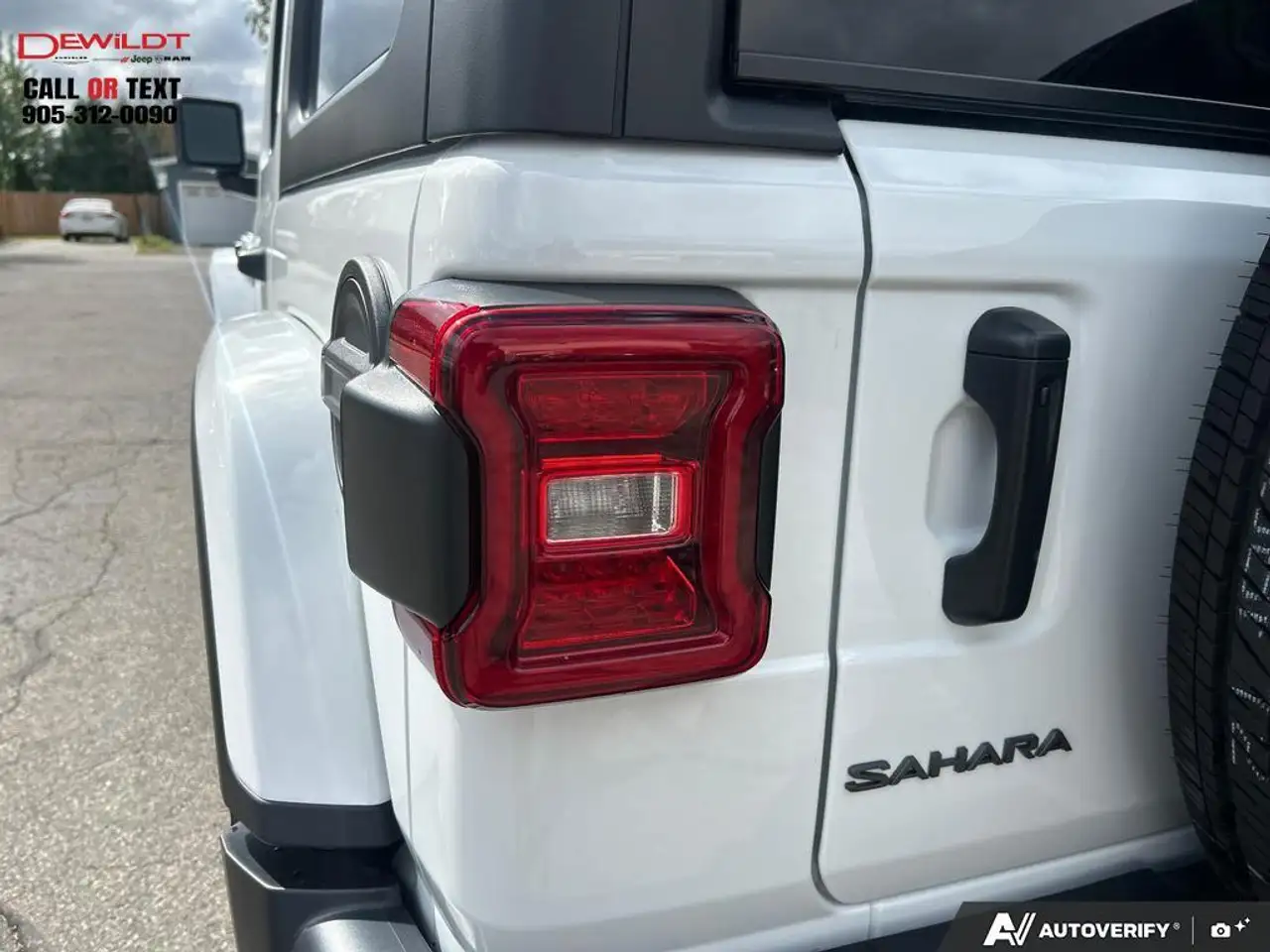 Jeep Wrangler - Image 11