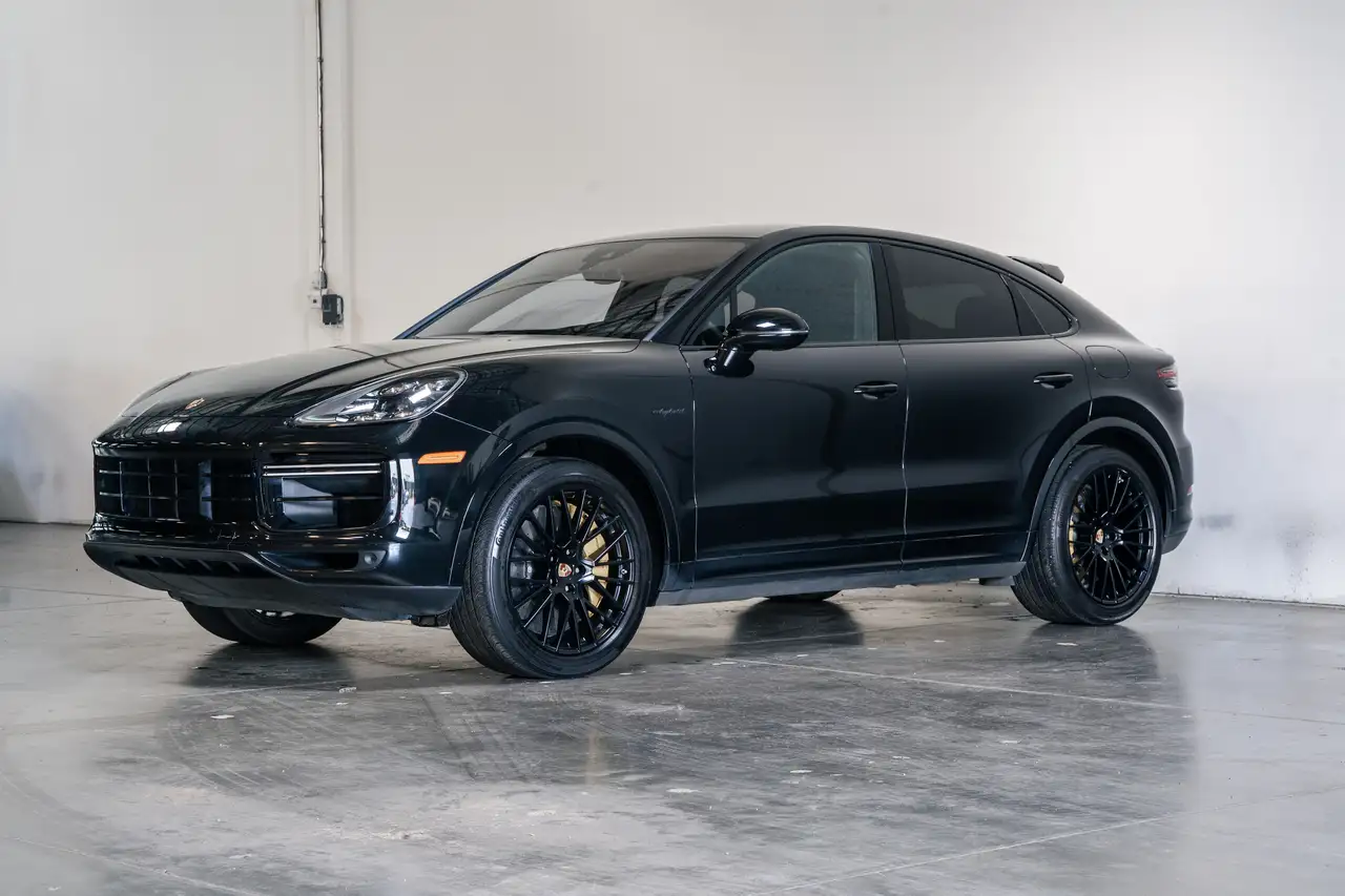 Porsche Cayenne - Image 1