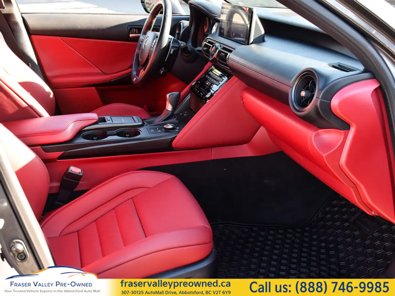 Lexus IS - Image 11
