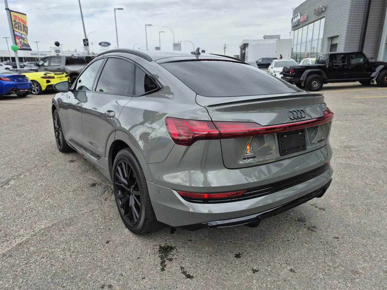 Audi e-tron - Image 12