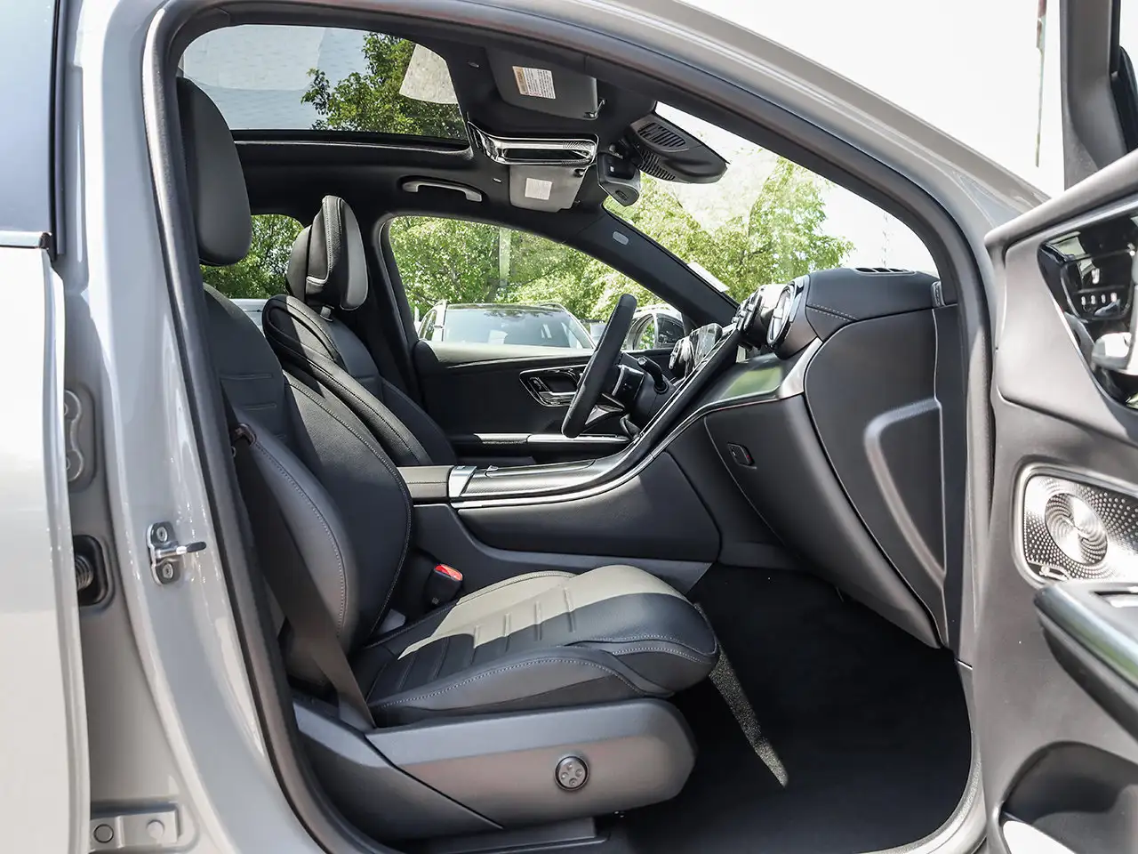 Mercedes-Benz GLC - Image 15