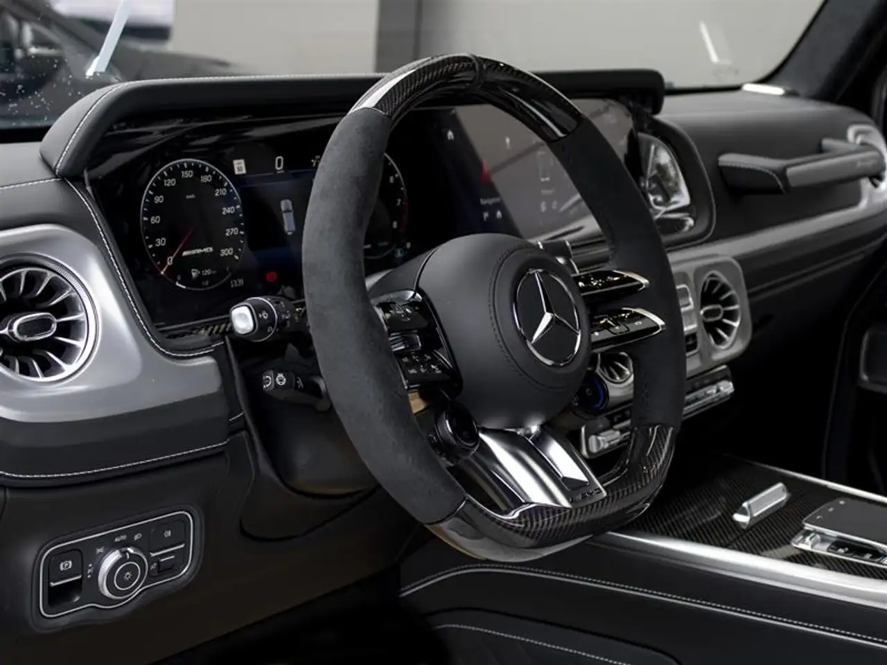 Mercedes-Benz G-Class - Image 8