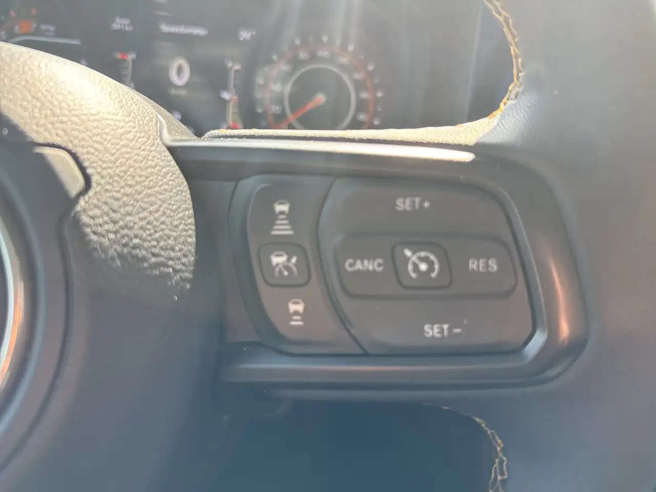 Jeep Wrangler - Image 10