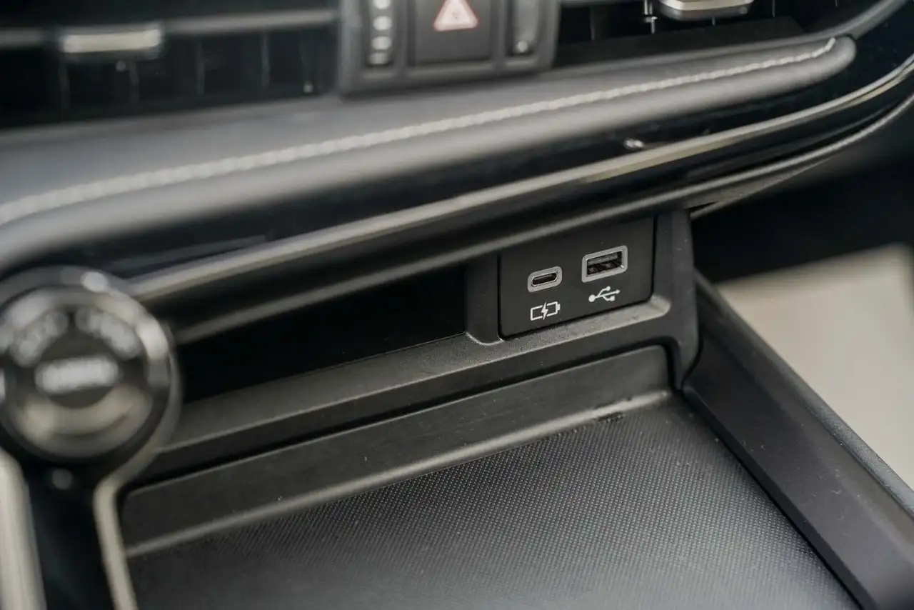 Lexus NX - Image 29