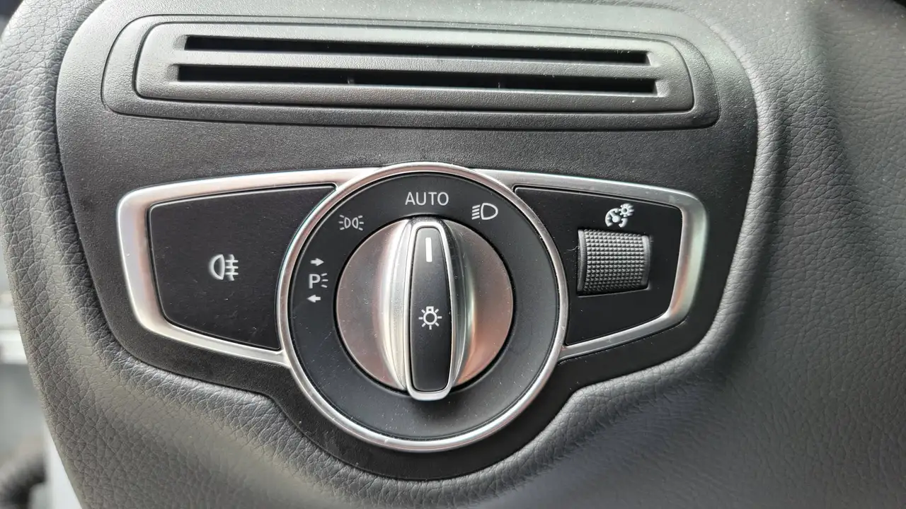 Mercedes-Benz GLC - Image 13