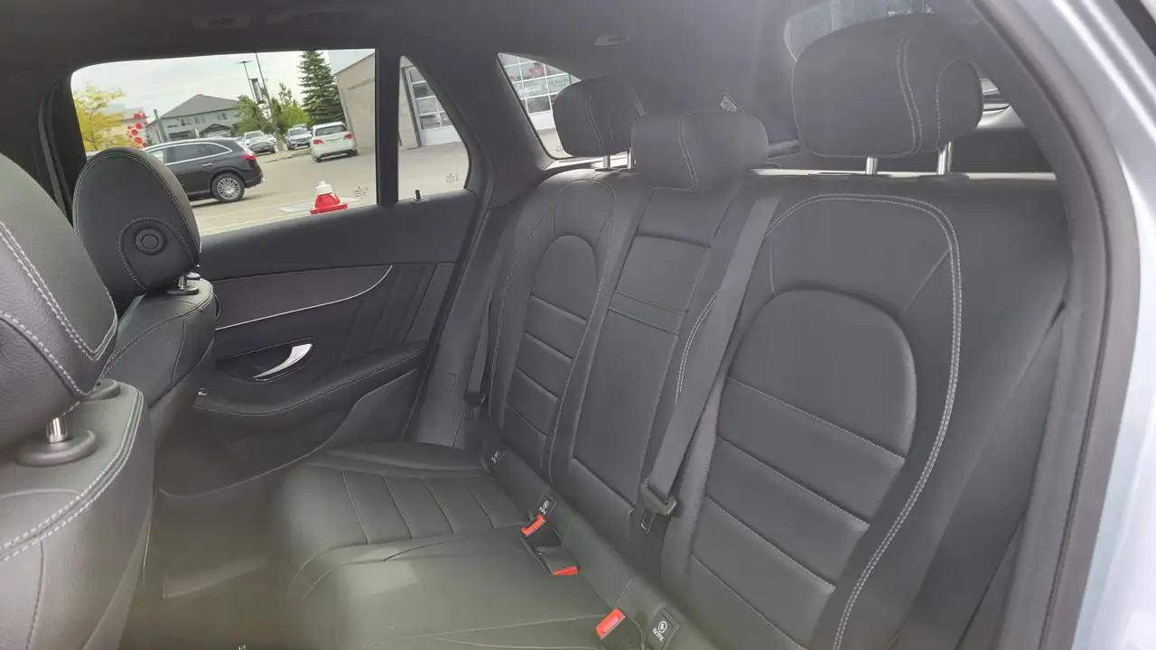 Mercedes-Benz GLC - Image 22