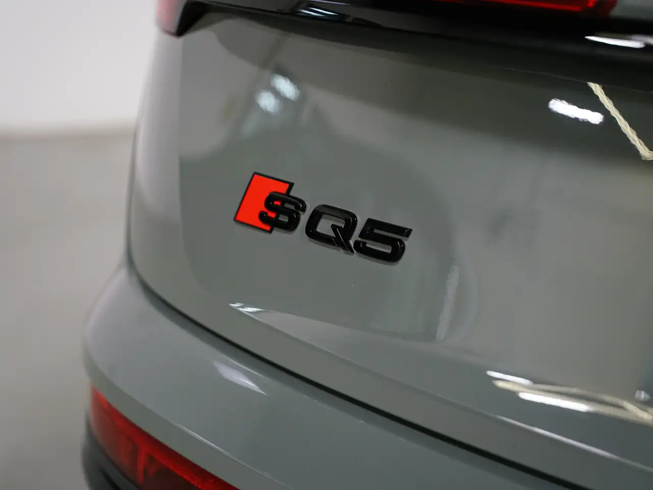 Audi SQ5 - Image 26