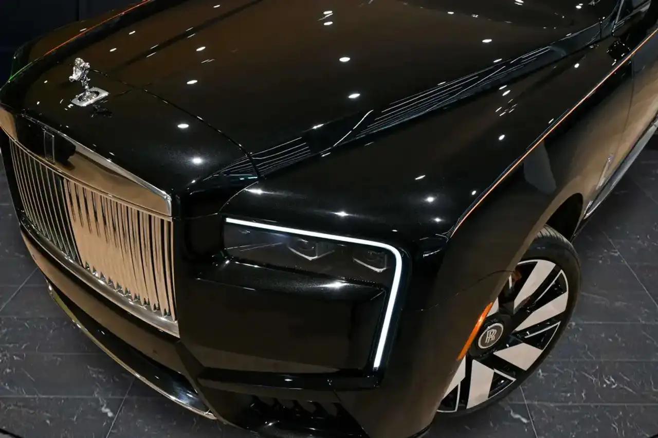 Rolls-Royce Cullinan - Image 7