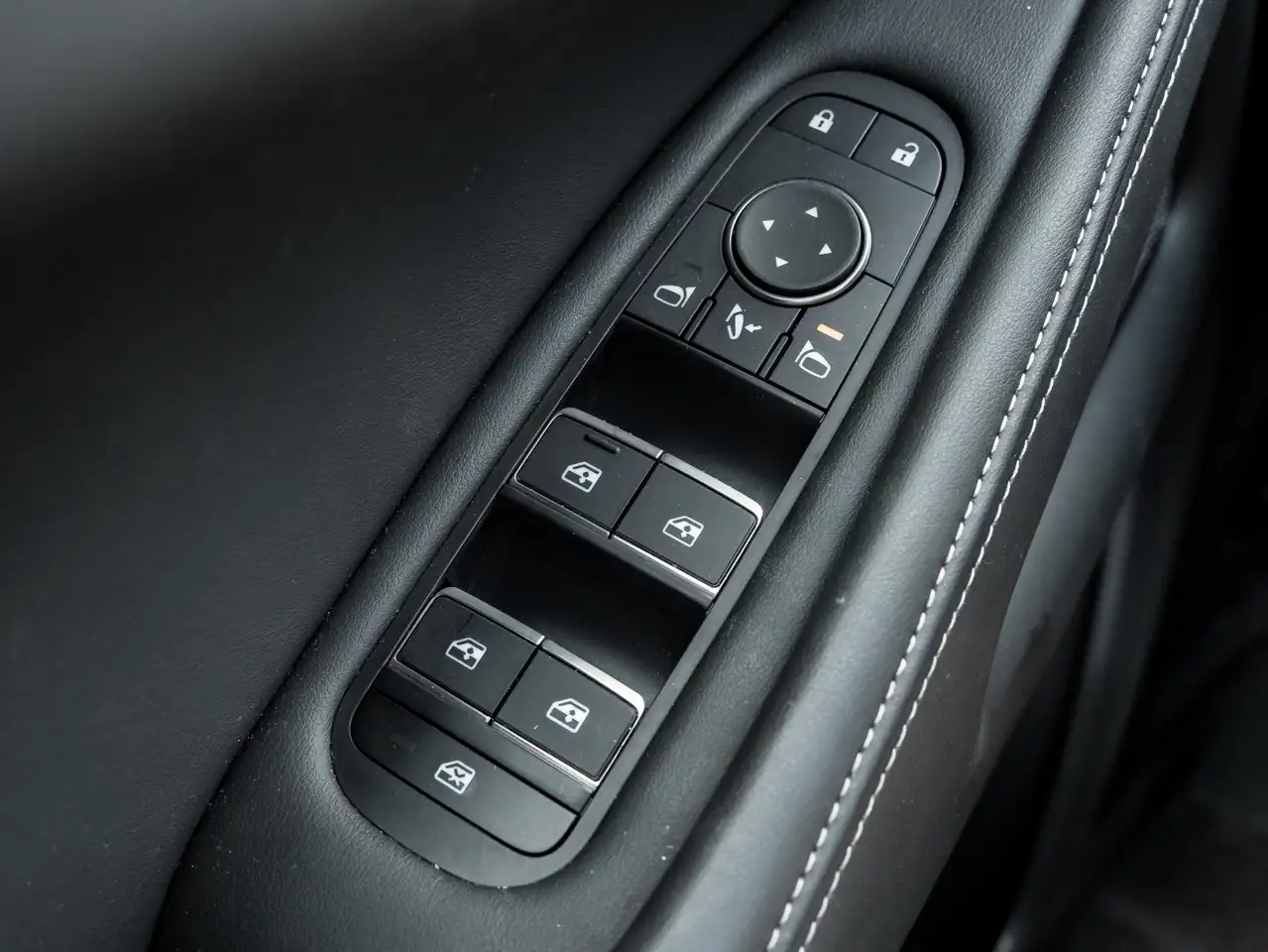 Infiniti QX60 - Image 16