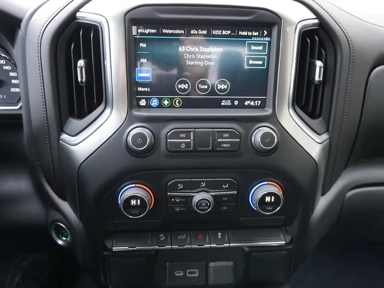Chevrolet Silverado 1500 - Image 2