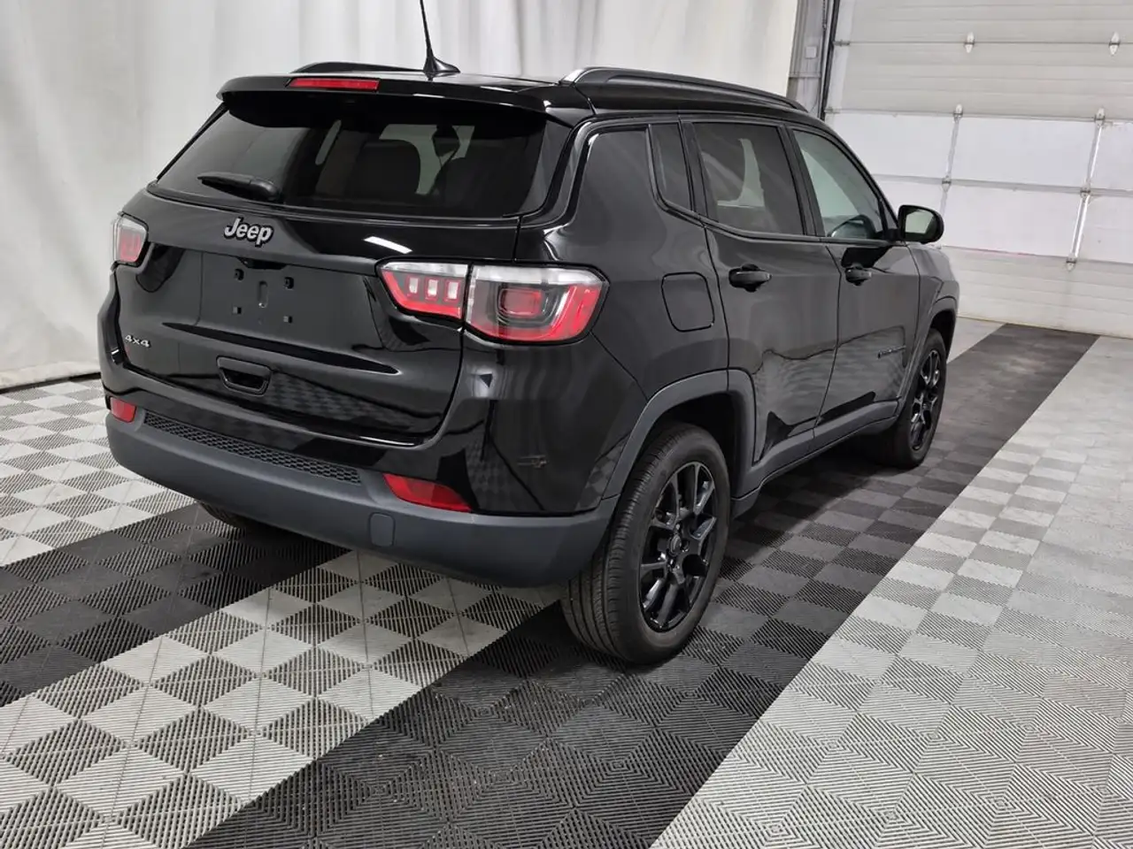 Jeep Compass - Image 9