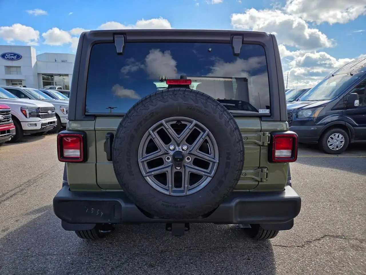 Jeep Wrangler - Image 7
