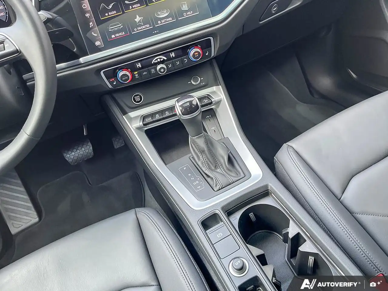 Audi Q3 - Image 18