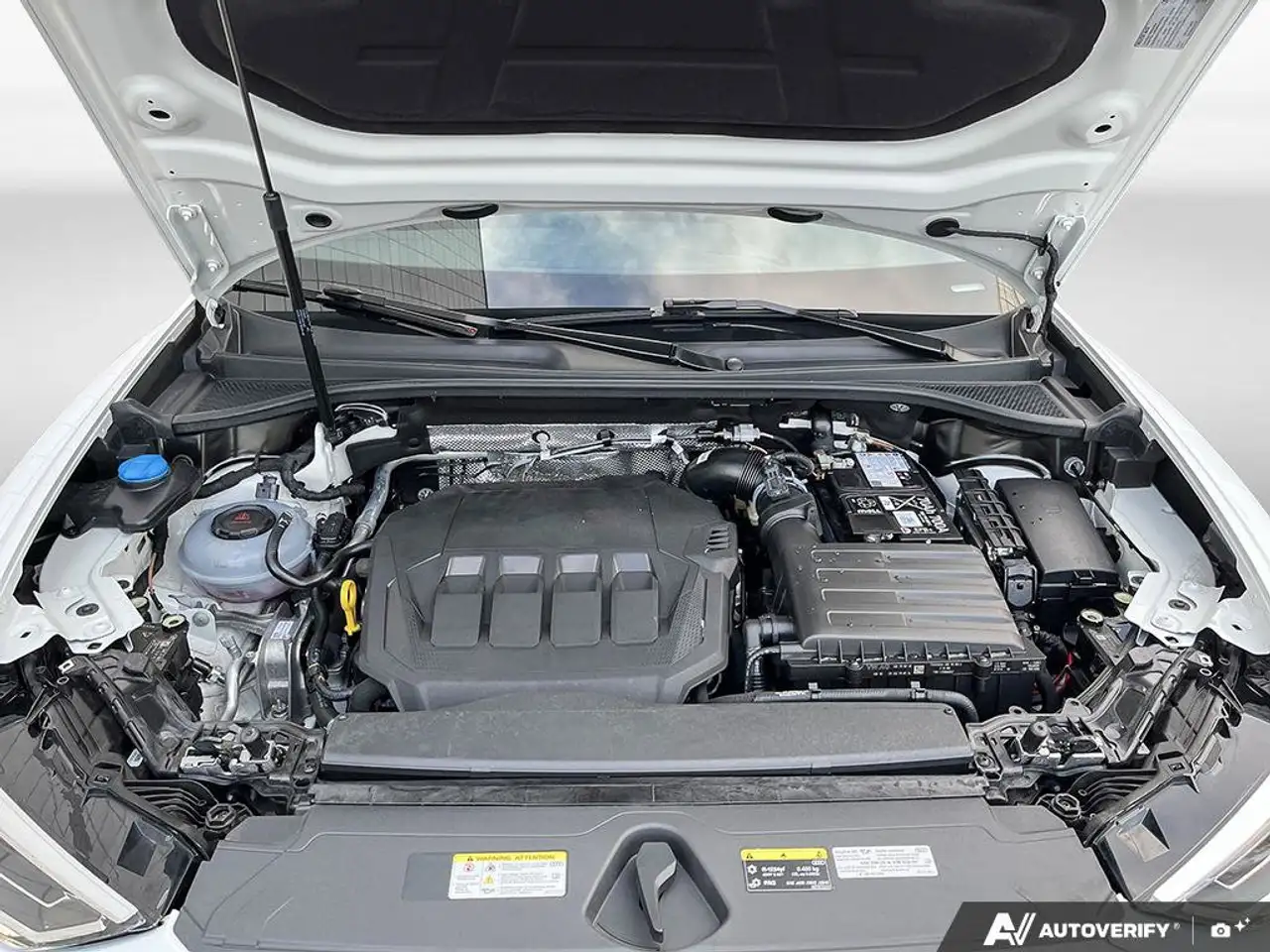 Audi Q3 - Image 10