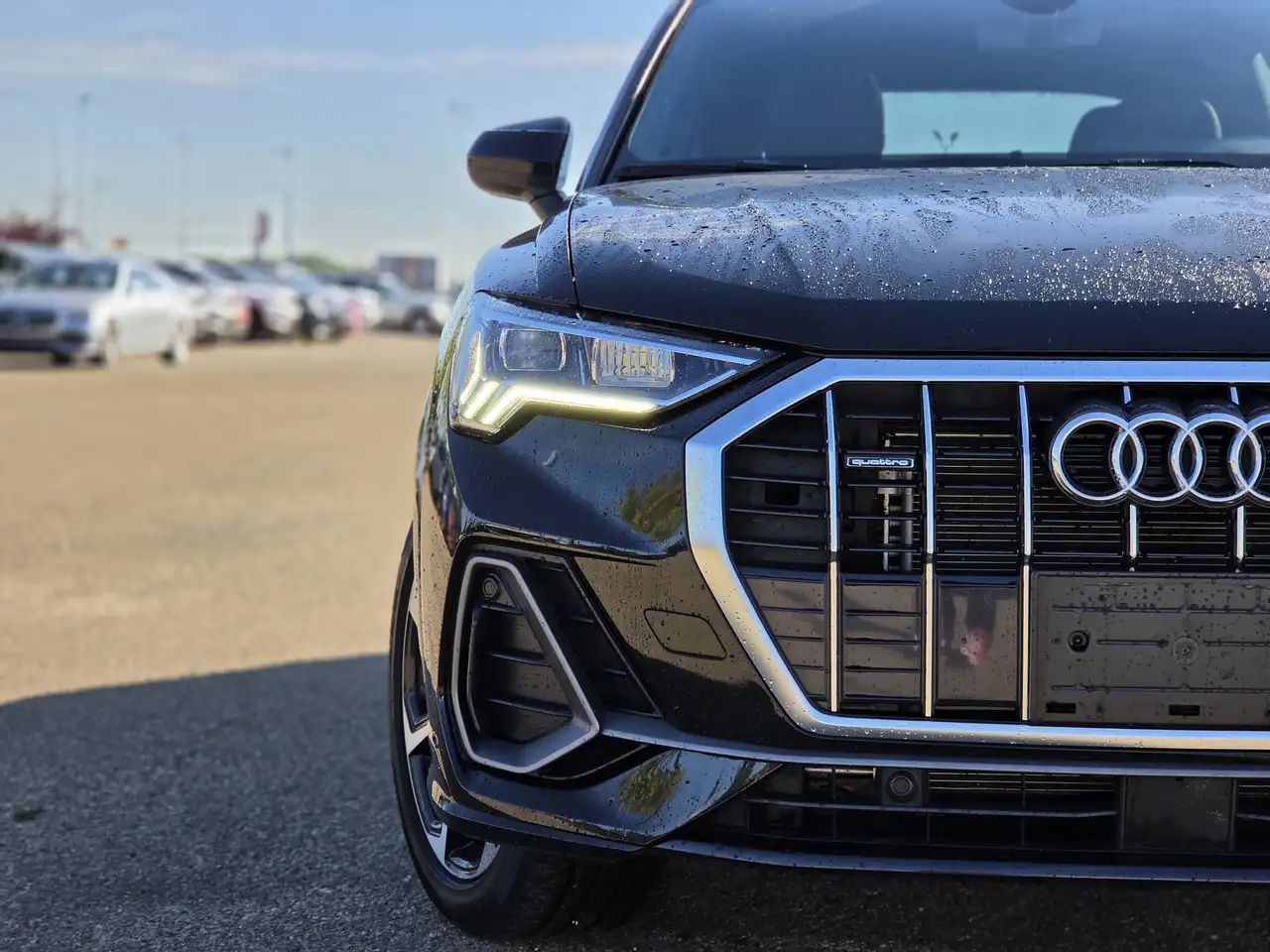 Audi Q3 - Image 11