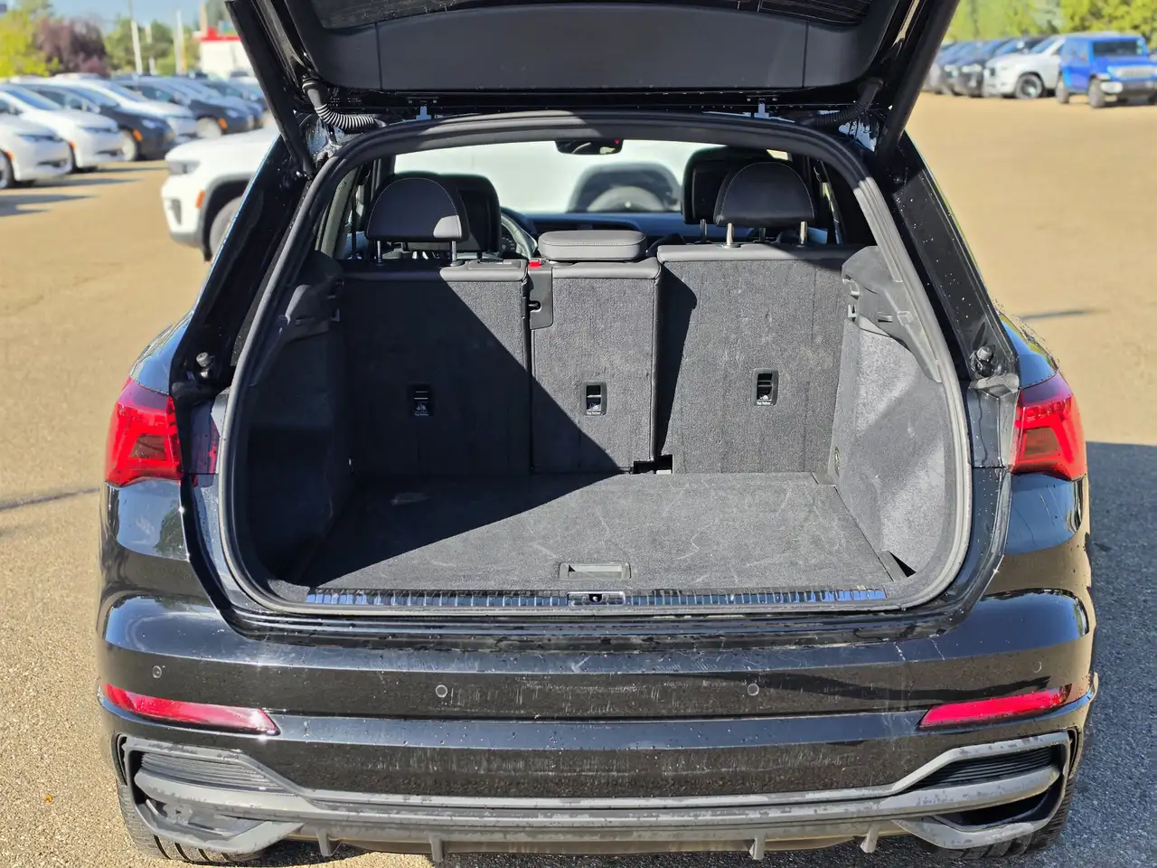 Audi Q3 - Image 6