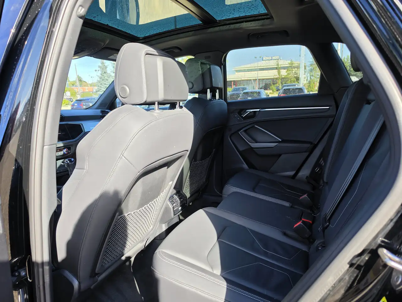 Audi Q3 - Image 21
