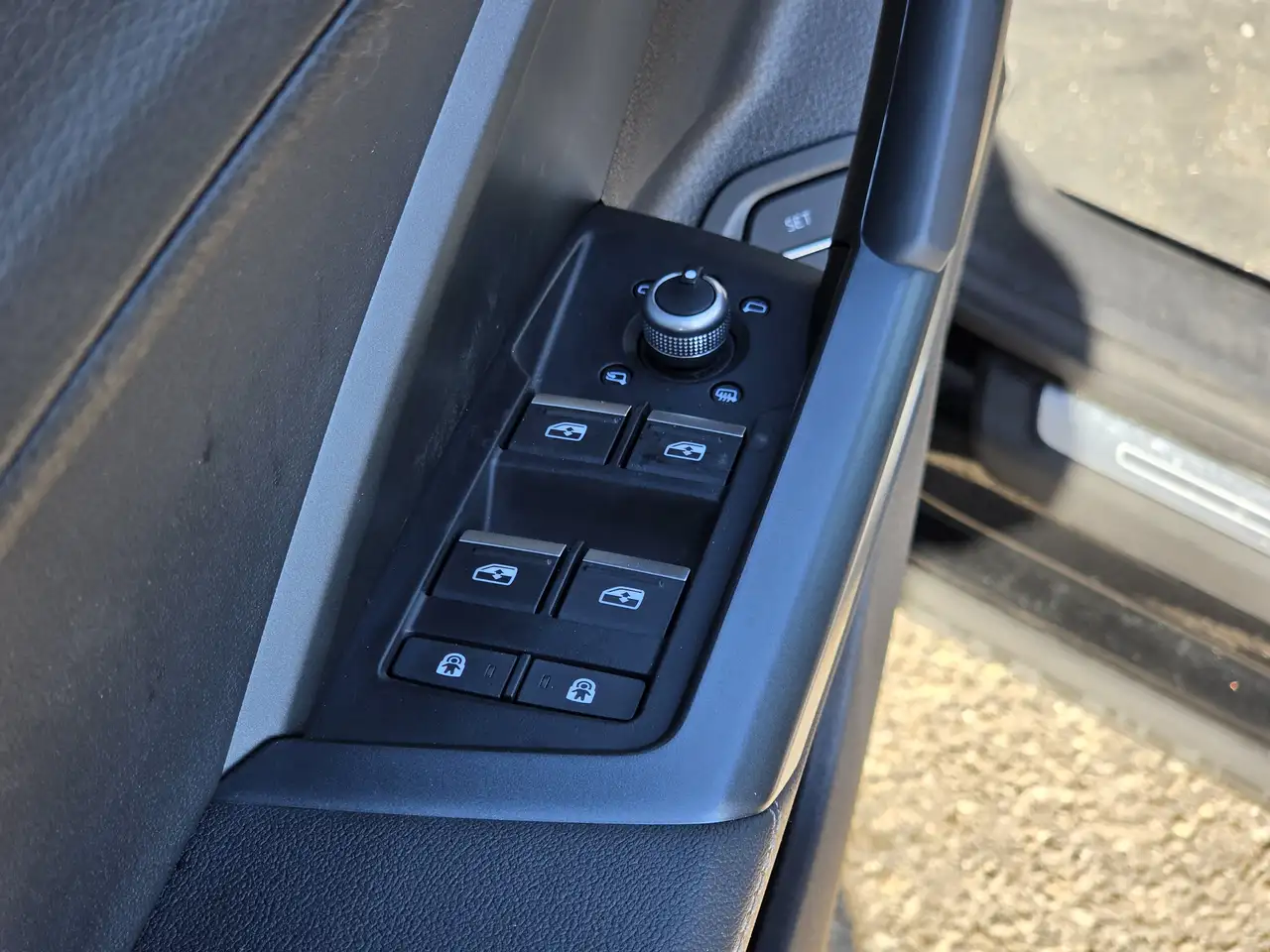 Audi Q3 - Image 18