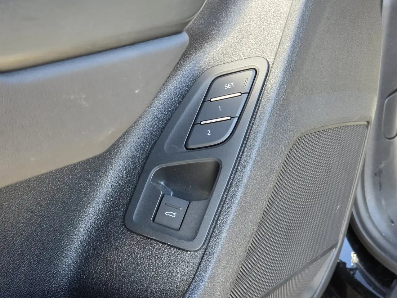 Audi Q3 - Image 19