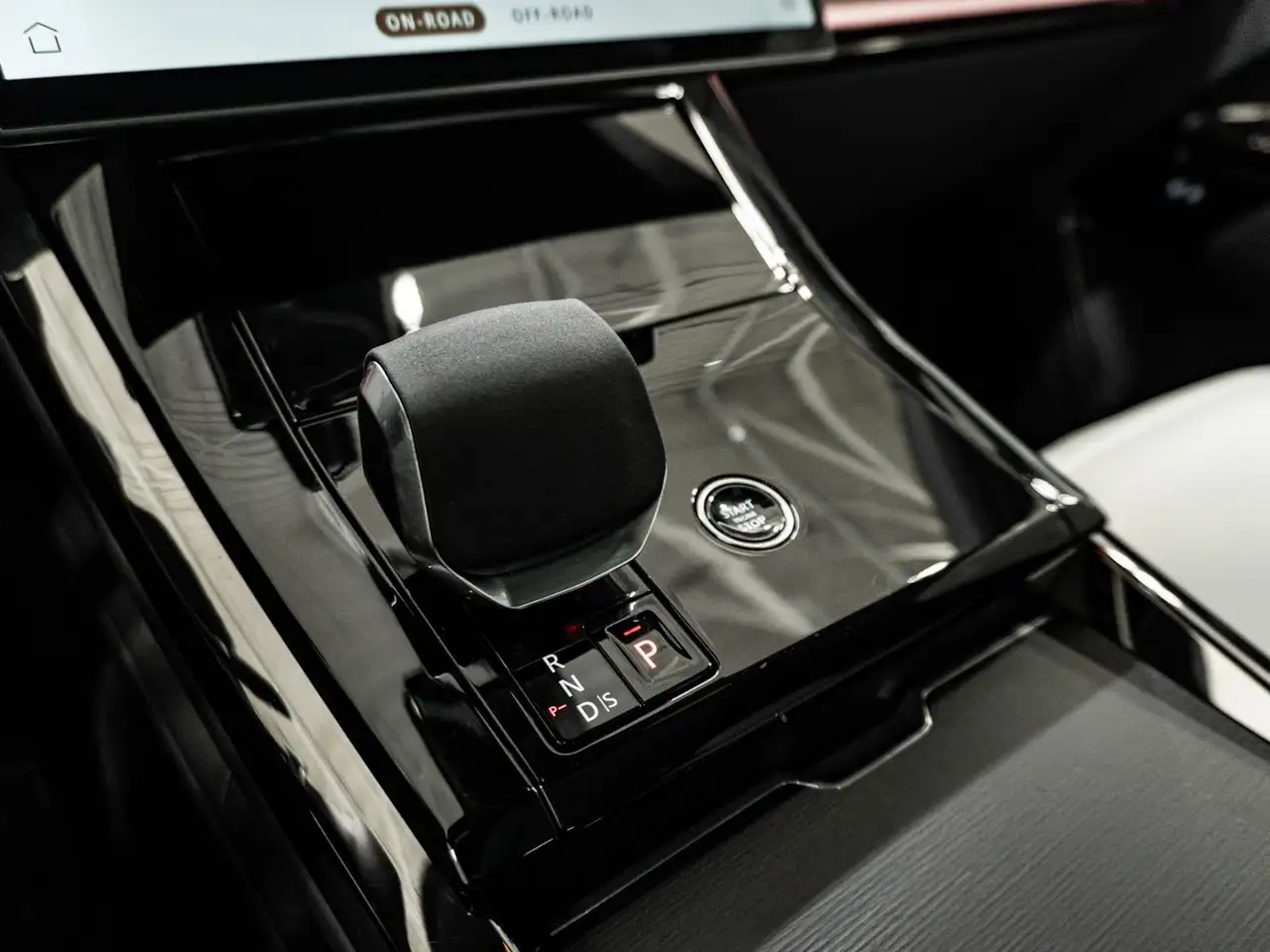 Land Rover Range Rover Sport - Image 19