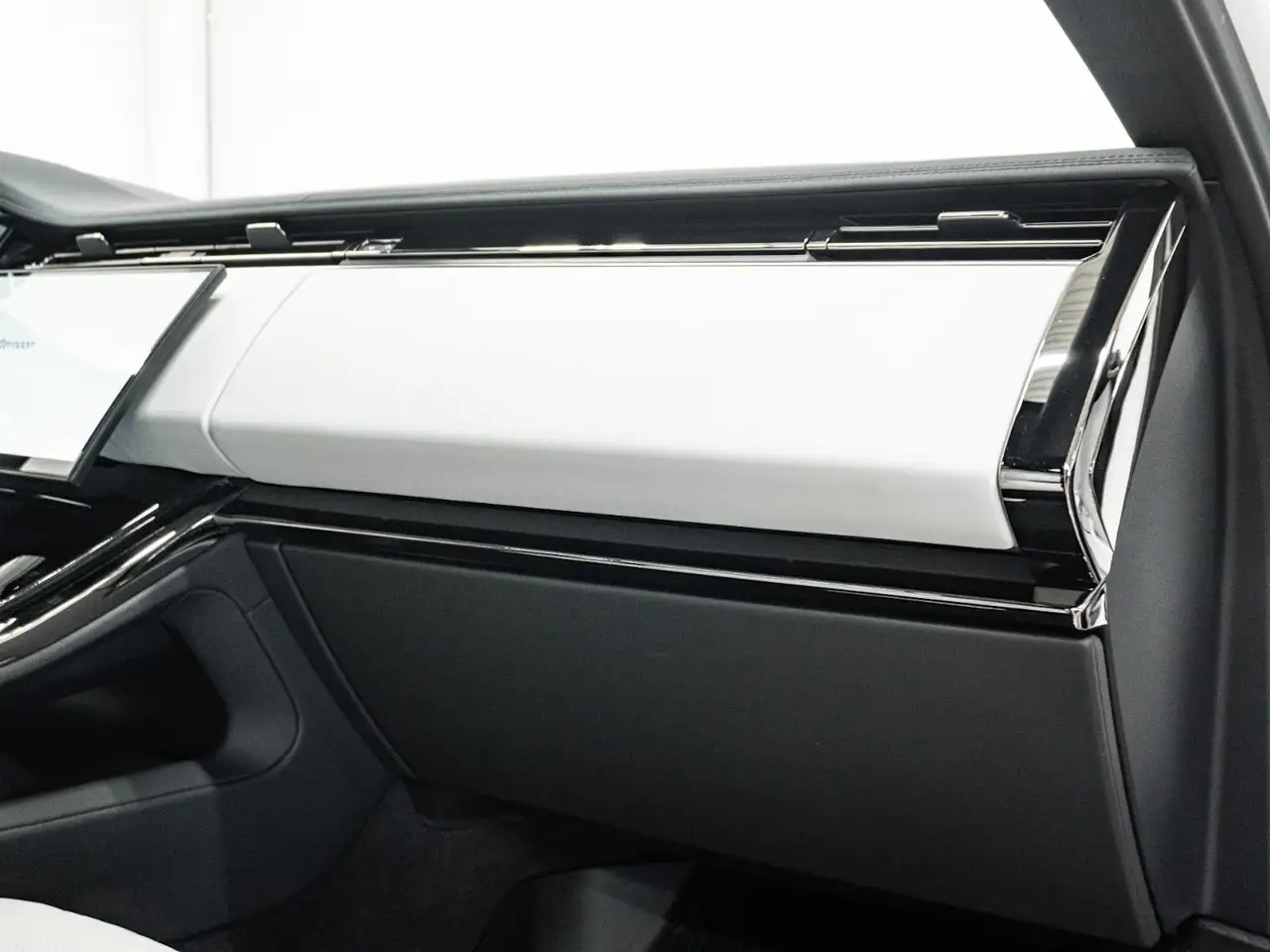Land Rover Range Rover Sport - Image 31