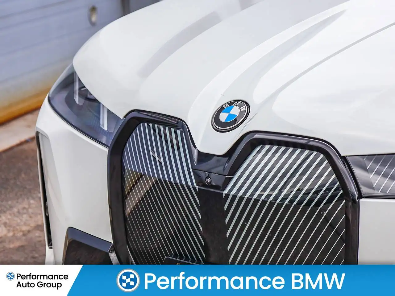 BMW iX - Image 8