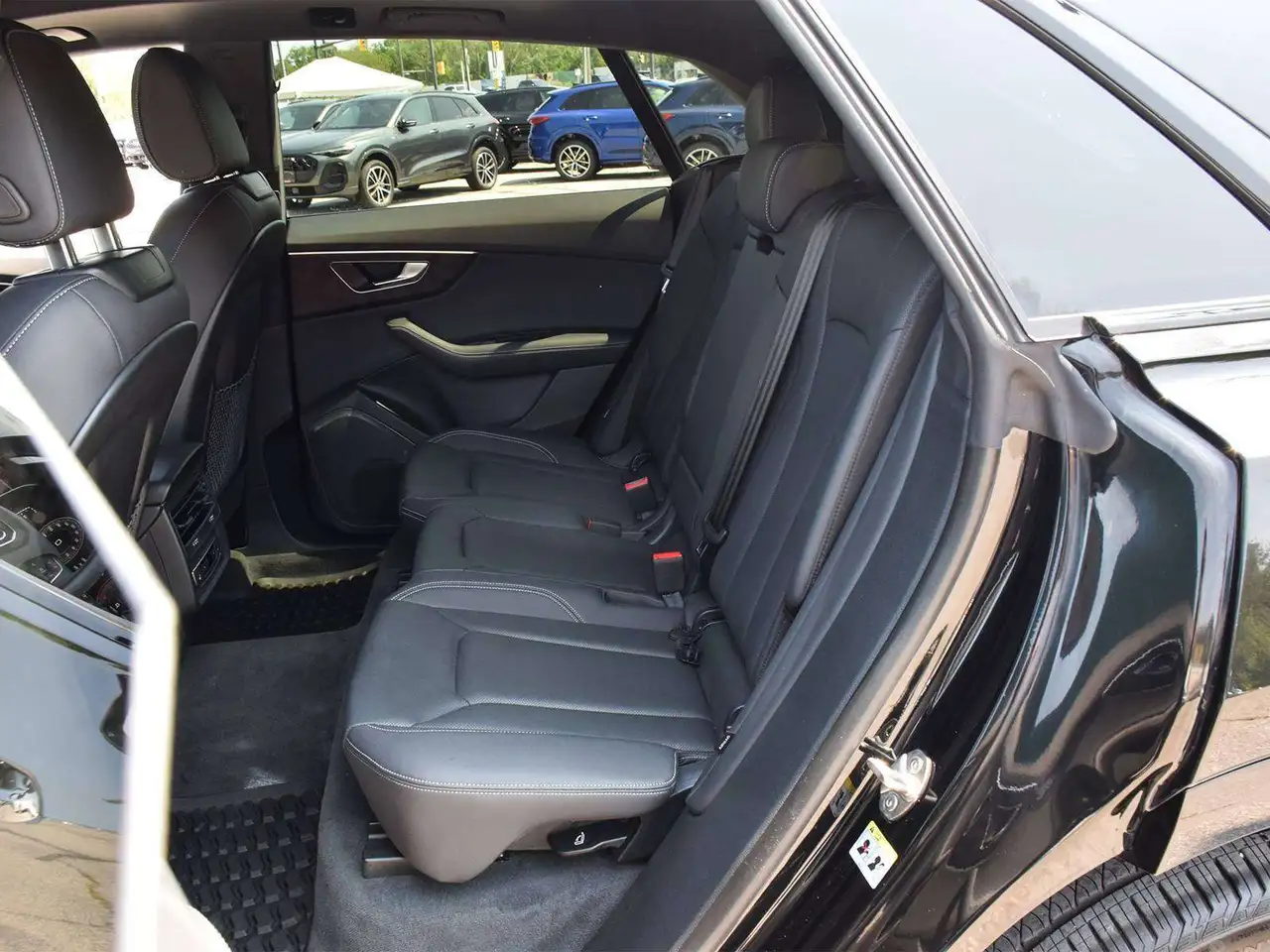 Audi Q8 - Image 15