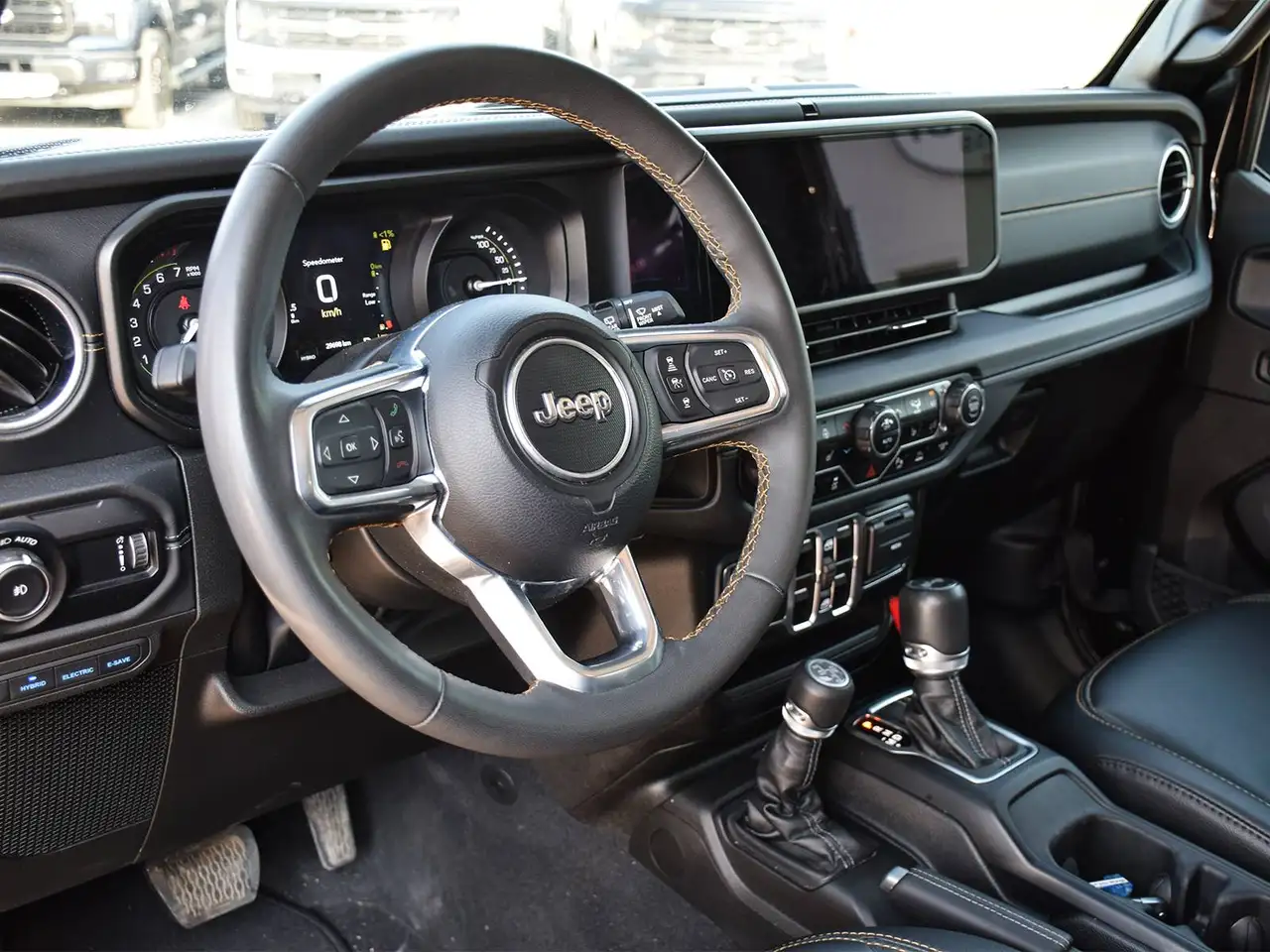 Jeep Wrangler - Image 11