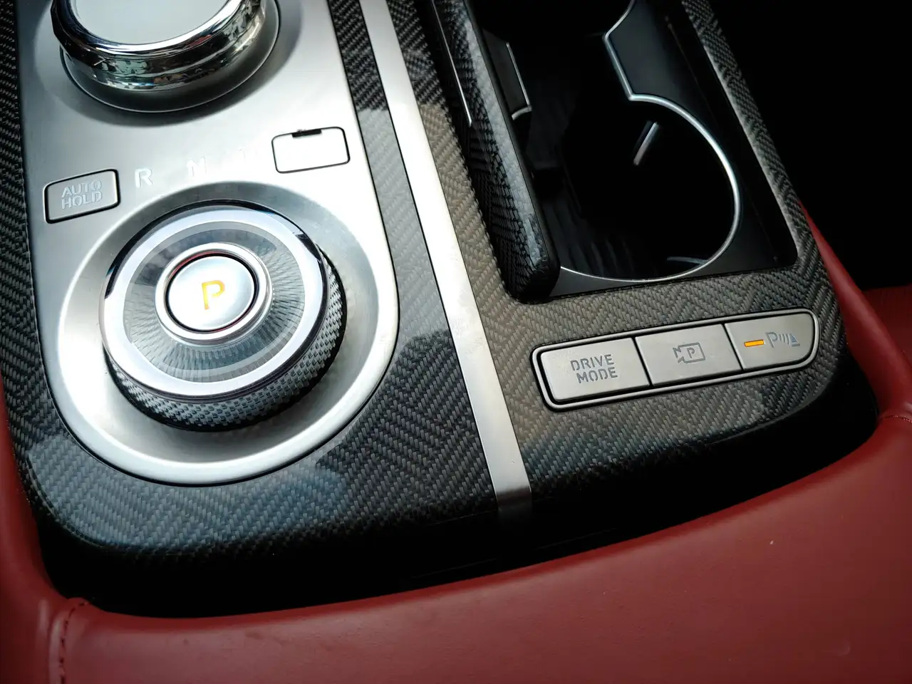 Genesis G80 - Image 34