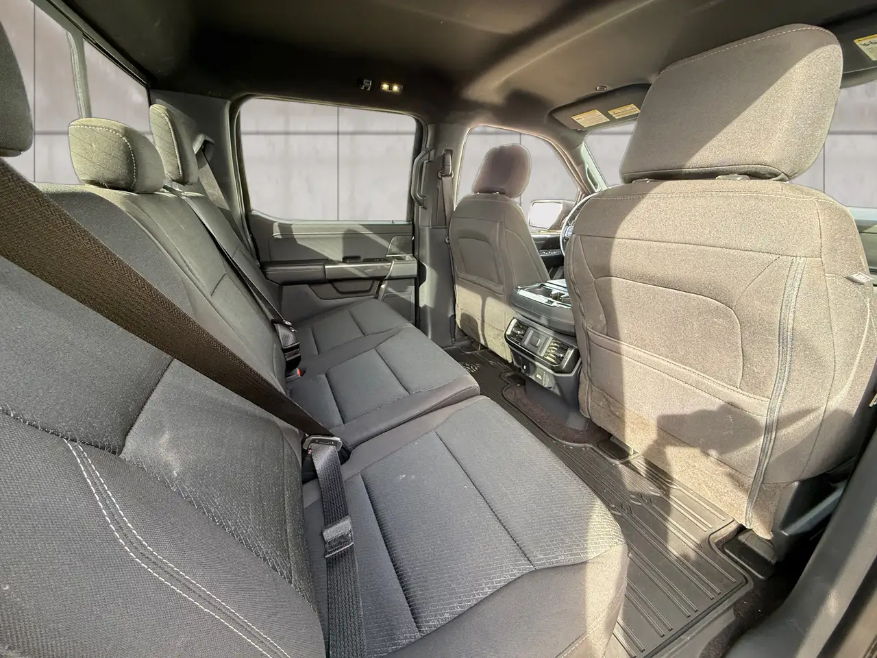Ford F-150 - Image 17