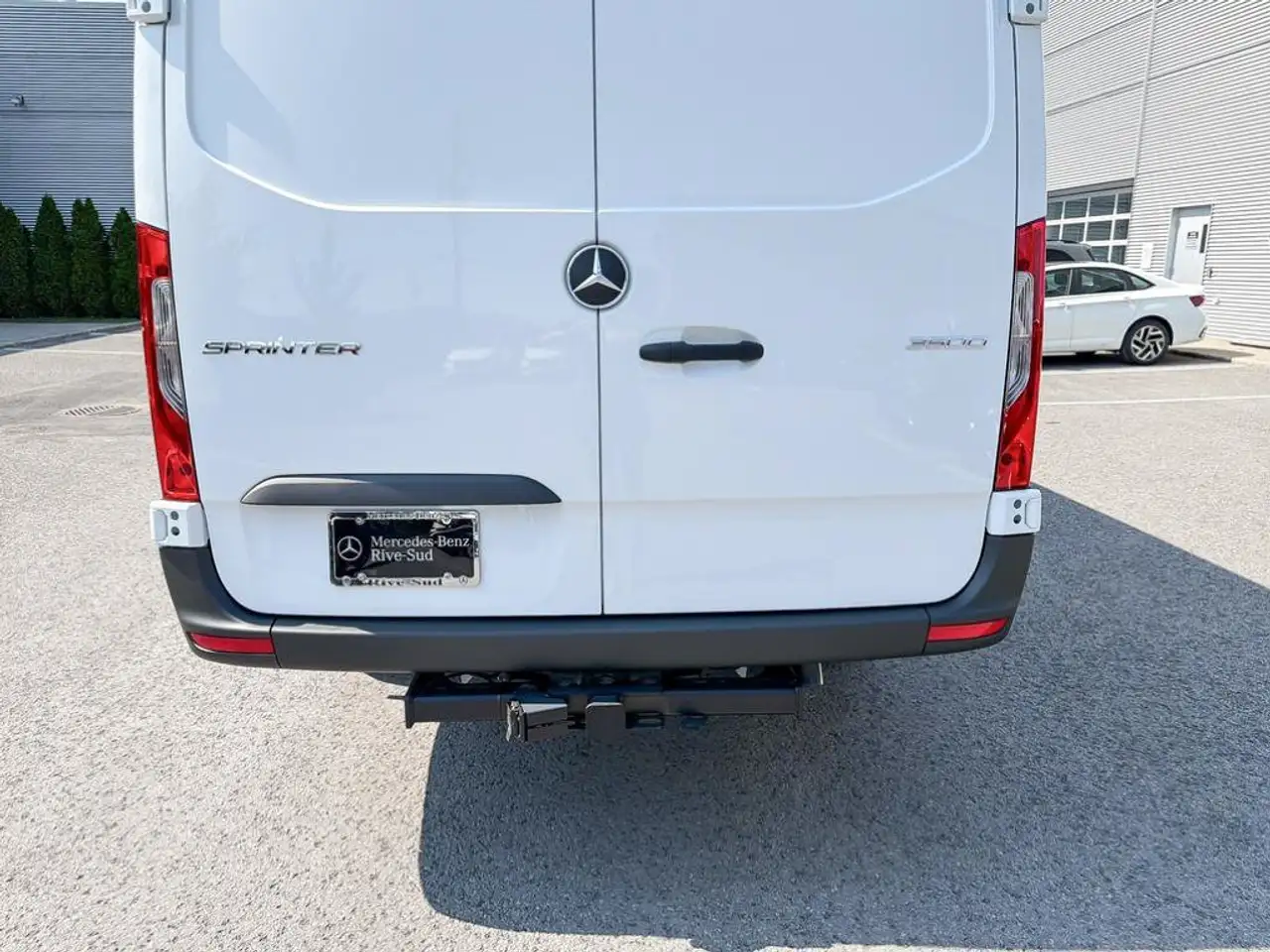 Mercedes-Benz Sprinter - Image 25