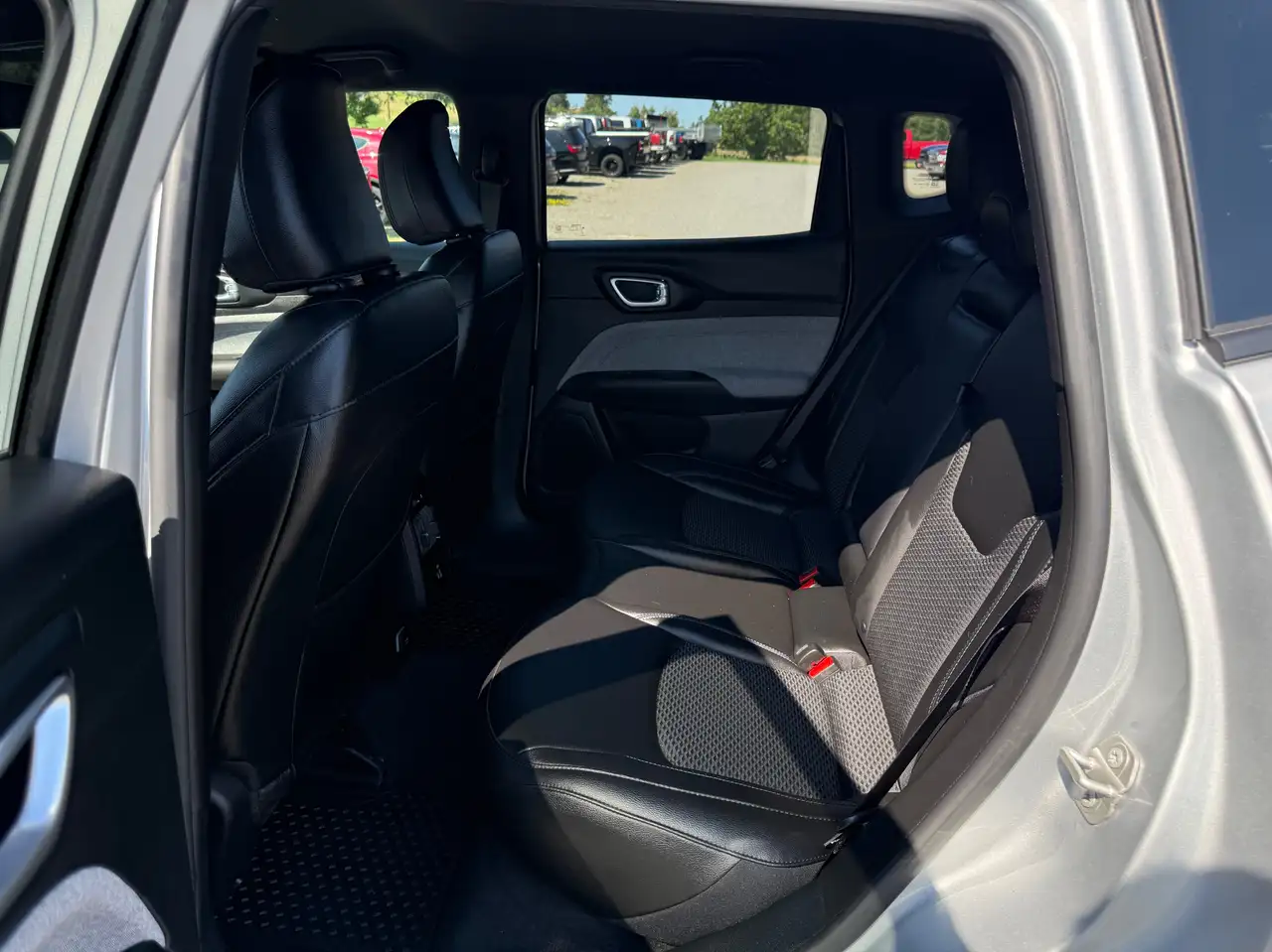 Jeep Compass - Image 8