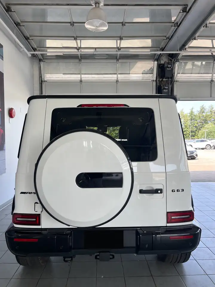 Mercedes-Benz G-Class - Image 2