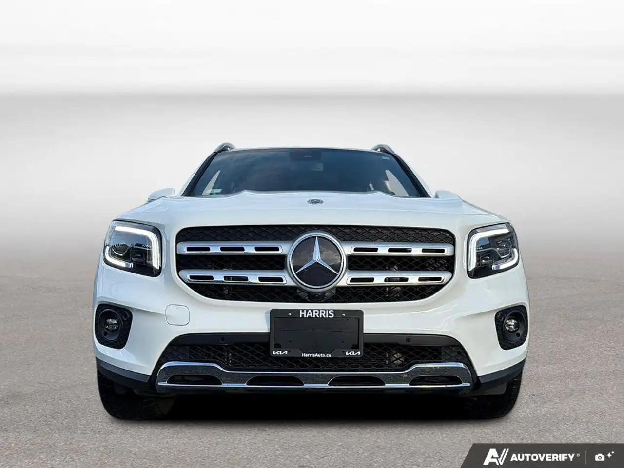 Mercedes-Benz GLB - Image 2