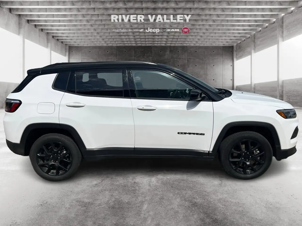 Jeep Compass - Image 2