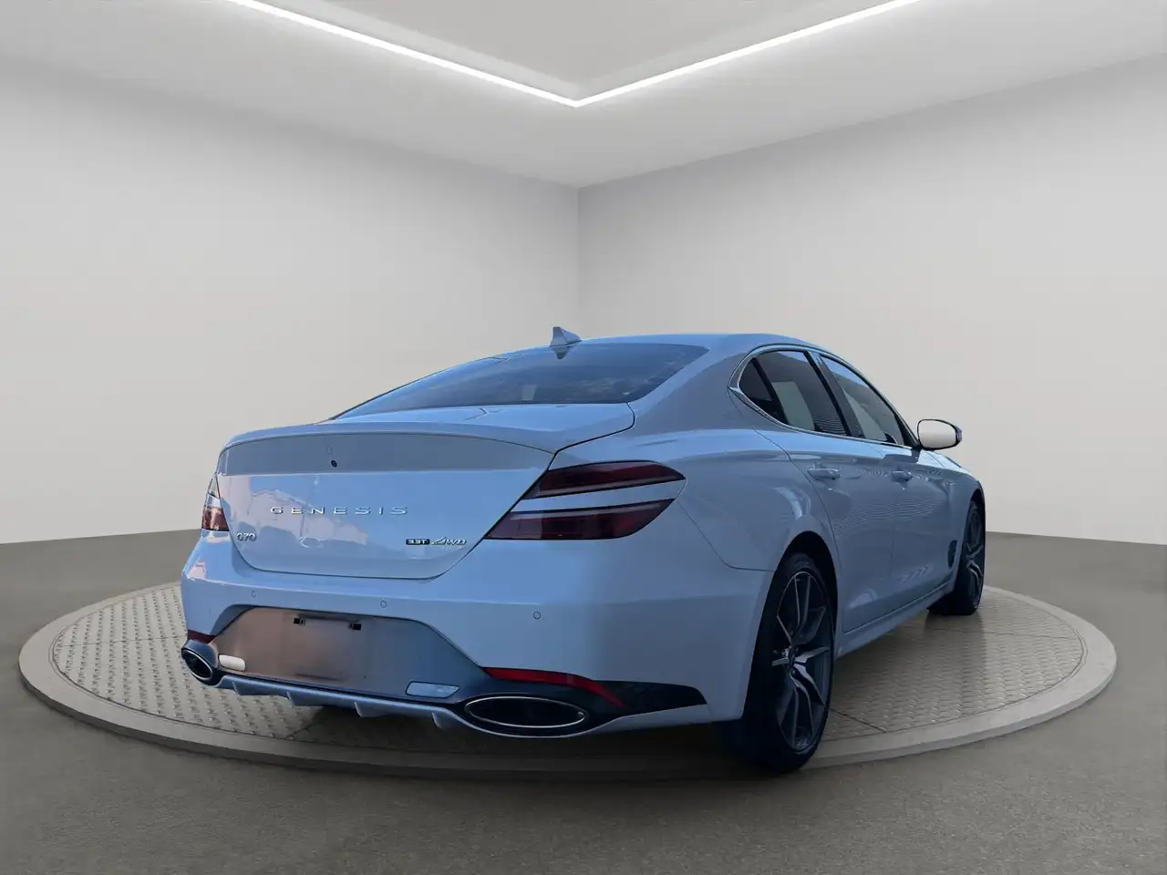 Genesis G70 - Image 8