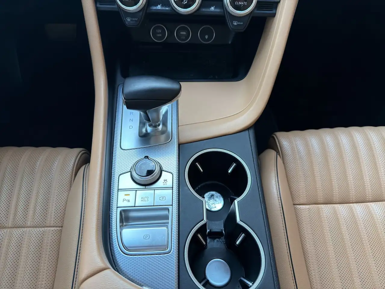 Genesis G70 - Image 20