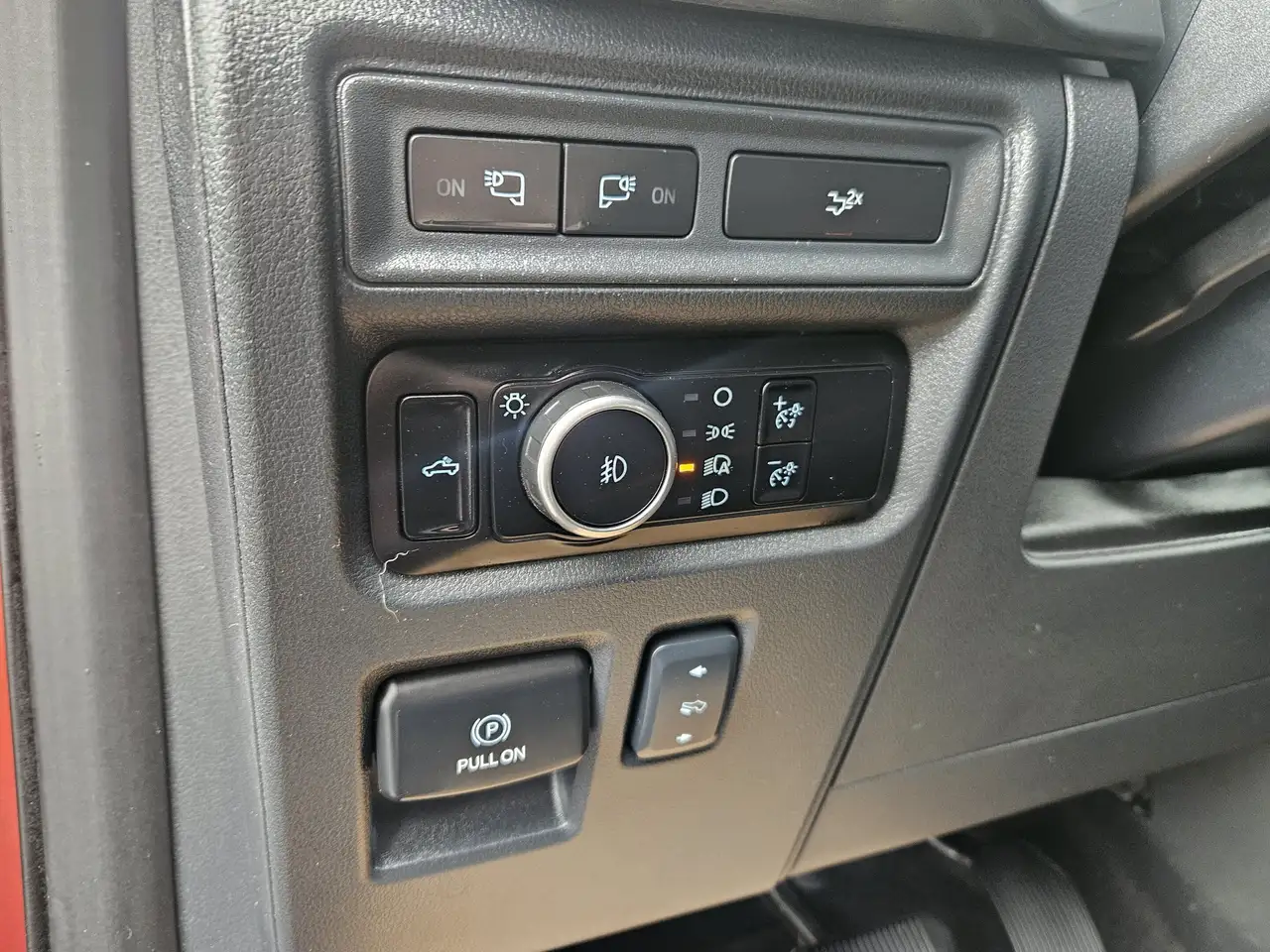 Ford F-150 - Image 13