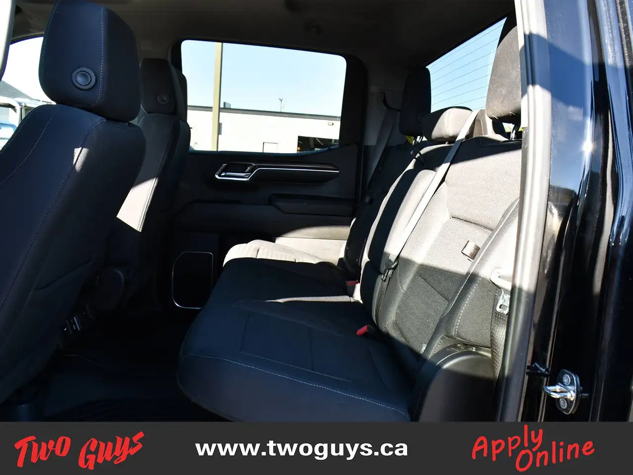 Chevrolet Silverado 1500 - Image 17