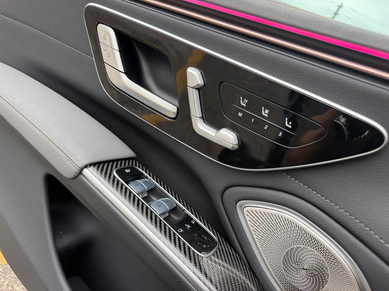 Mercedes-Benz EQS - Image 15