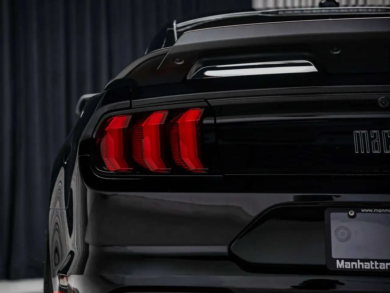 Ford Mustang - Image 18