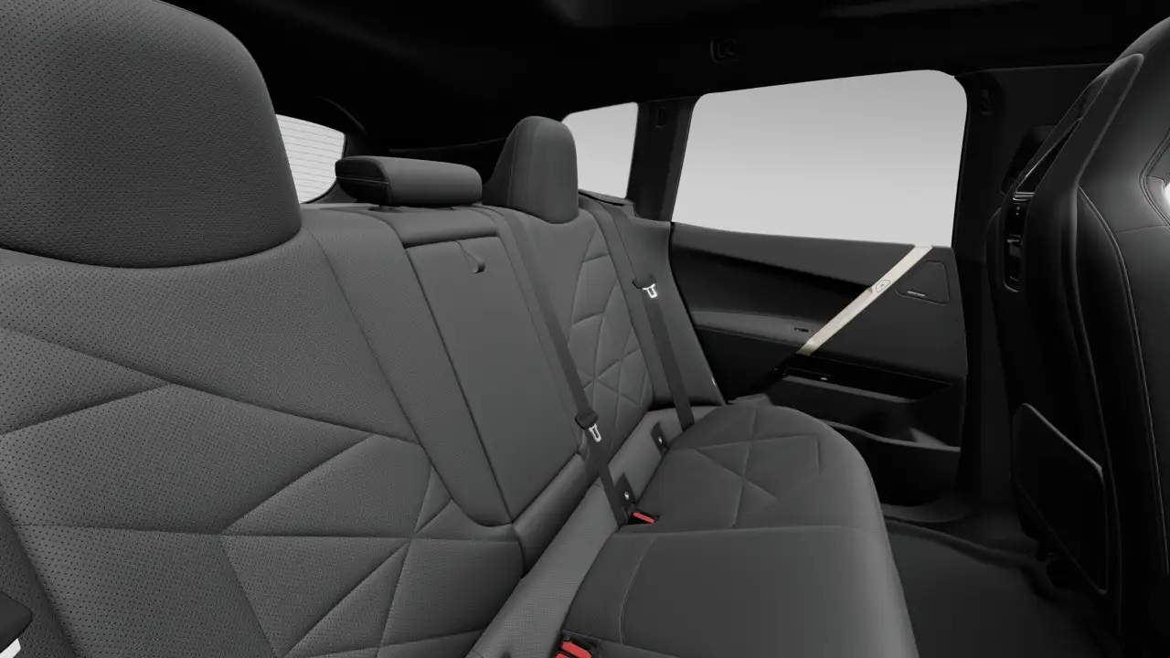 BMW iX - Image 12