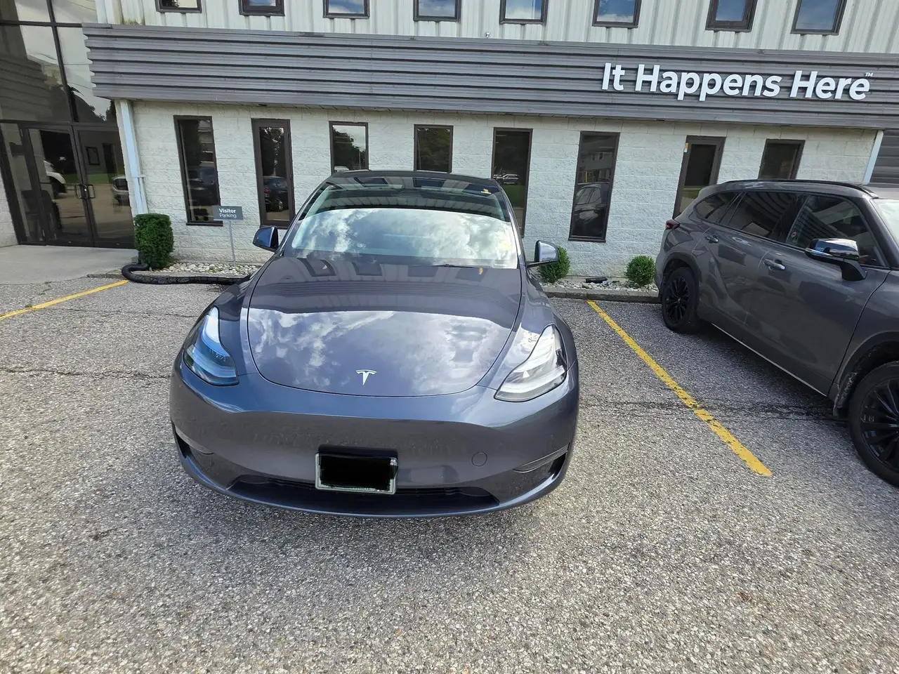Tesla Model Y - Image 8